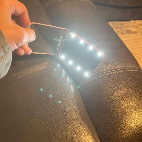 LED pocket mirror - Picture 2 of 3